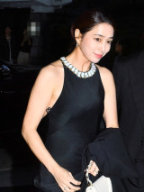 이민정, 드레스 끈 노출 실수에도 쿨한 반응…"아놔 끈 나왔" [★해시태그]