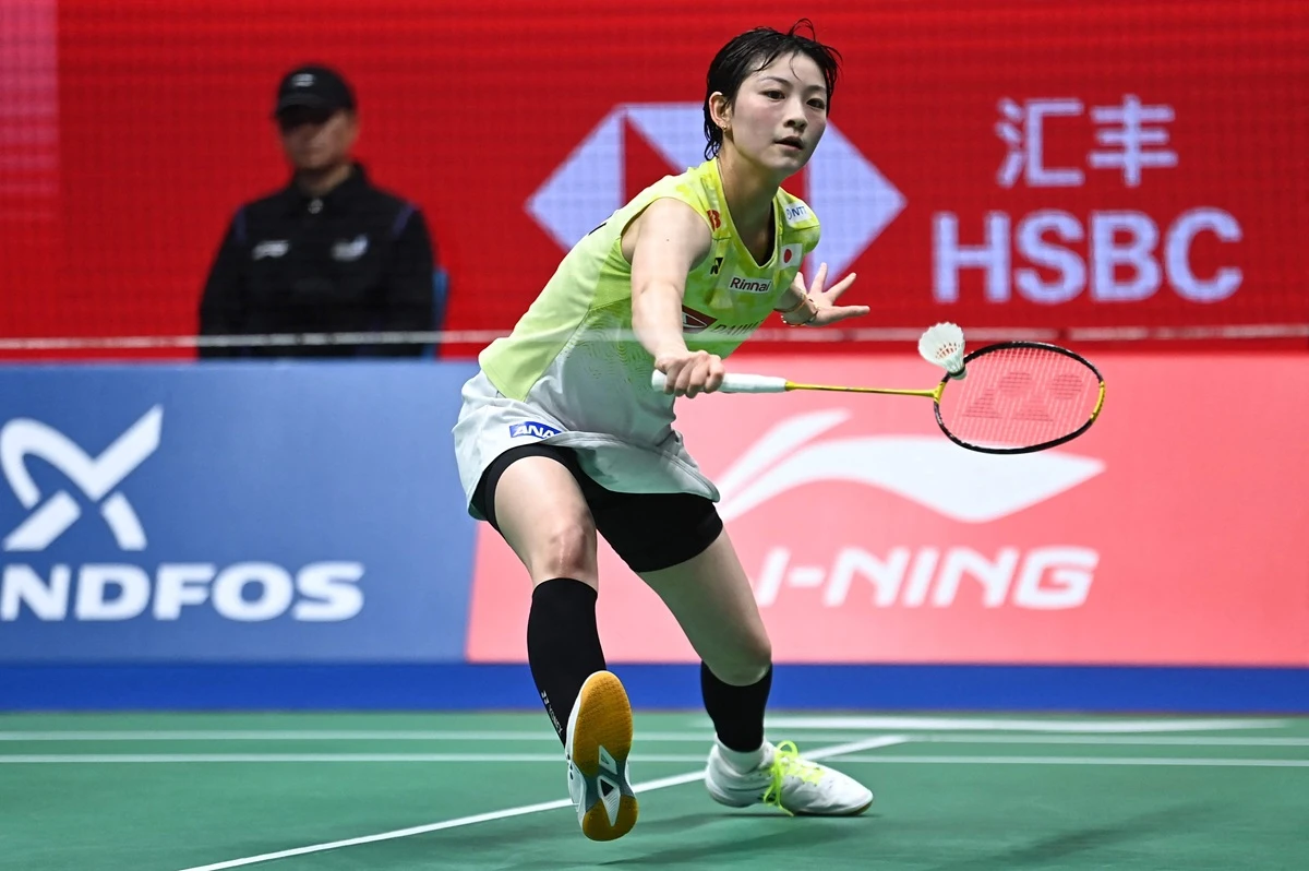 지난 6일 2026 세계배드민턴연맹(BWF) 월드투어 중국 마스터즈(슈퍼 750) 여자 단식 결승에서 한국의 안세영에게 패한 일본의 미야자키 도모카를 향해 일본 언론과 팬들의 격려와 응원이 쏟아지고 있다. 졌지만 잘 싸웠다는 평가와 함께 월드 클래스 선수로 성장할 수 있다는 기대를 받고 있다. 사진 연합뉴스