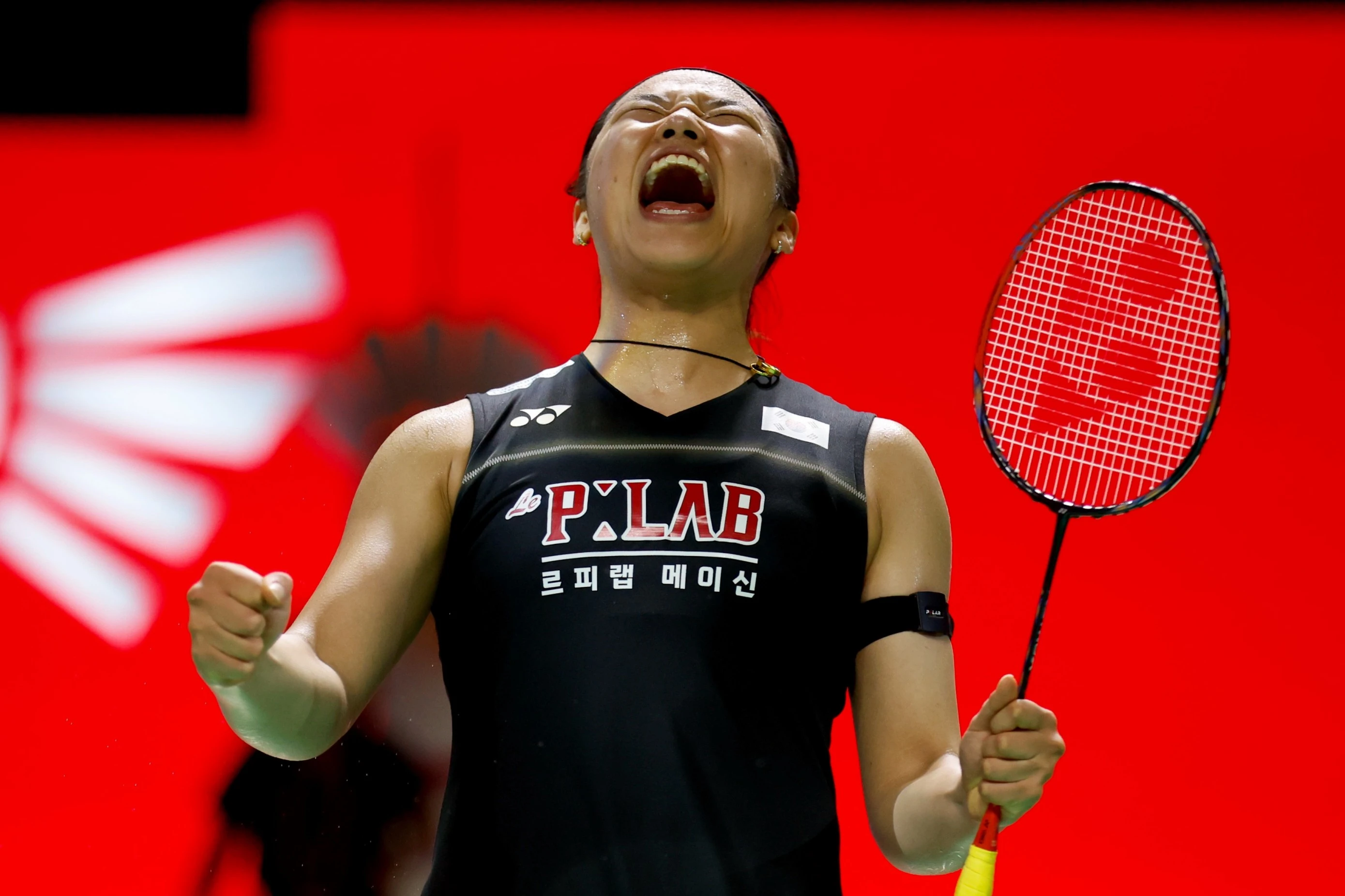 안세영은 지난 6일 중국 선전의 선전 아레나에서 열린 2026 세계배드민턴연맹(BWF) 월드투어 중국 마스터즈(슈퍼 750) 결승에서 세계 9위 미야자키 도모카(일본)를 2-0으로 완파하고 대회 3연패에 성공했다. 안세영은 올해 개인전 7번째 트로피를 들어올린 가운데 49승1패, 33연승, 13경기 연속 2-0 완승을 달리고 있다. 연합뉴스