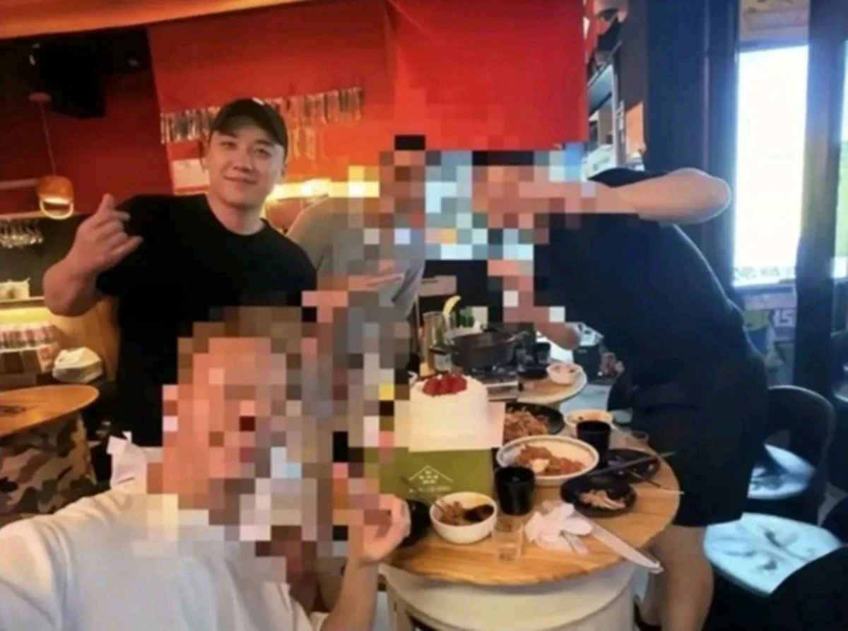 특수폭행 혐의 피소된 승리, 사건 당일 추정 사진 공개