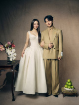 강균성♥14살 연하 유하진, 특별한 웨딩사진 택했다…'명화 속 부부' 변신 [★해시태그]