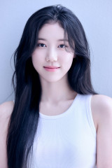 이레, 초록뱀엔터에 새 둥지…유인나·이상이와 한 식구 됐다 [공식]