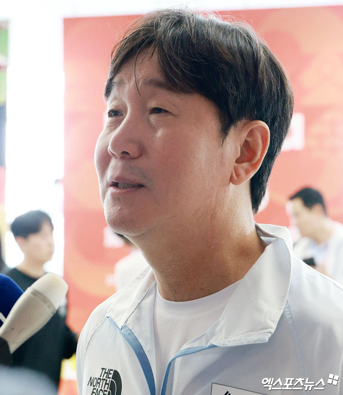 류지현 감독이 이끄는 대한민국 야구 국가대표팀이 18일 오후 일본 아이치현 나고야 추부 국제공항을 통해 입국, 오는 21일 열리는 2026 아이치·나고야 아시안게임 조별리그 1차전 준비에 돌입했다. 사진 김한준 기자