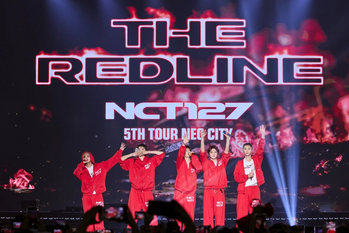 군 복무 중인 NCT 127 도영·정우, 콘서트 현장 깜짝 방문