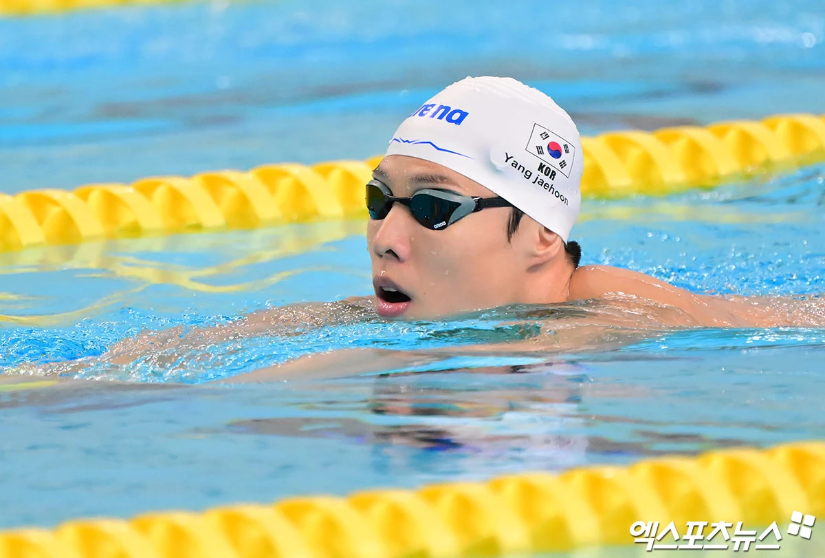 20일 오후 충북 대한체육회 진천국가대표선수촌에서 열린 2026 아시안게임 대한민국선수단 D-30 미디어데이, 수영 양재훈이 훈련에 임하고 있다. 엑스포츠뉴스 DB