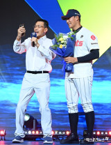 'KBO 역사상 최초' 선수 아빠가 열창, 화제성은 하현승과 투톱!…그냥 신나게 노래 부르고파→아빠 하고 싶은 거 다 해 [잠실 인터뷰] 