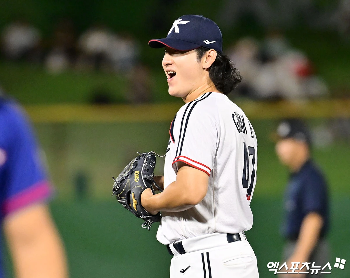 대한민국 야구 국가대표팀 에이스 곽빈이 21일 일본 아이치현의 오카자키 시민구장에서 열린 2026 아이치·나고야 아시안게임 조별리그 B조 1차전에서 대만을 상대로 선발등판, 6이닝 무실점 노히트 완벽투로 승리투수가 됐다. 사진 김한준 기자
