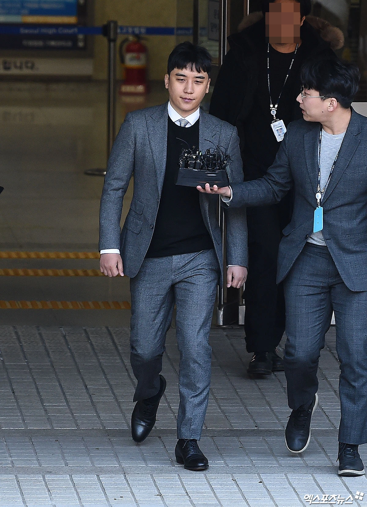 승리.