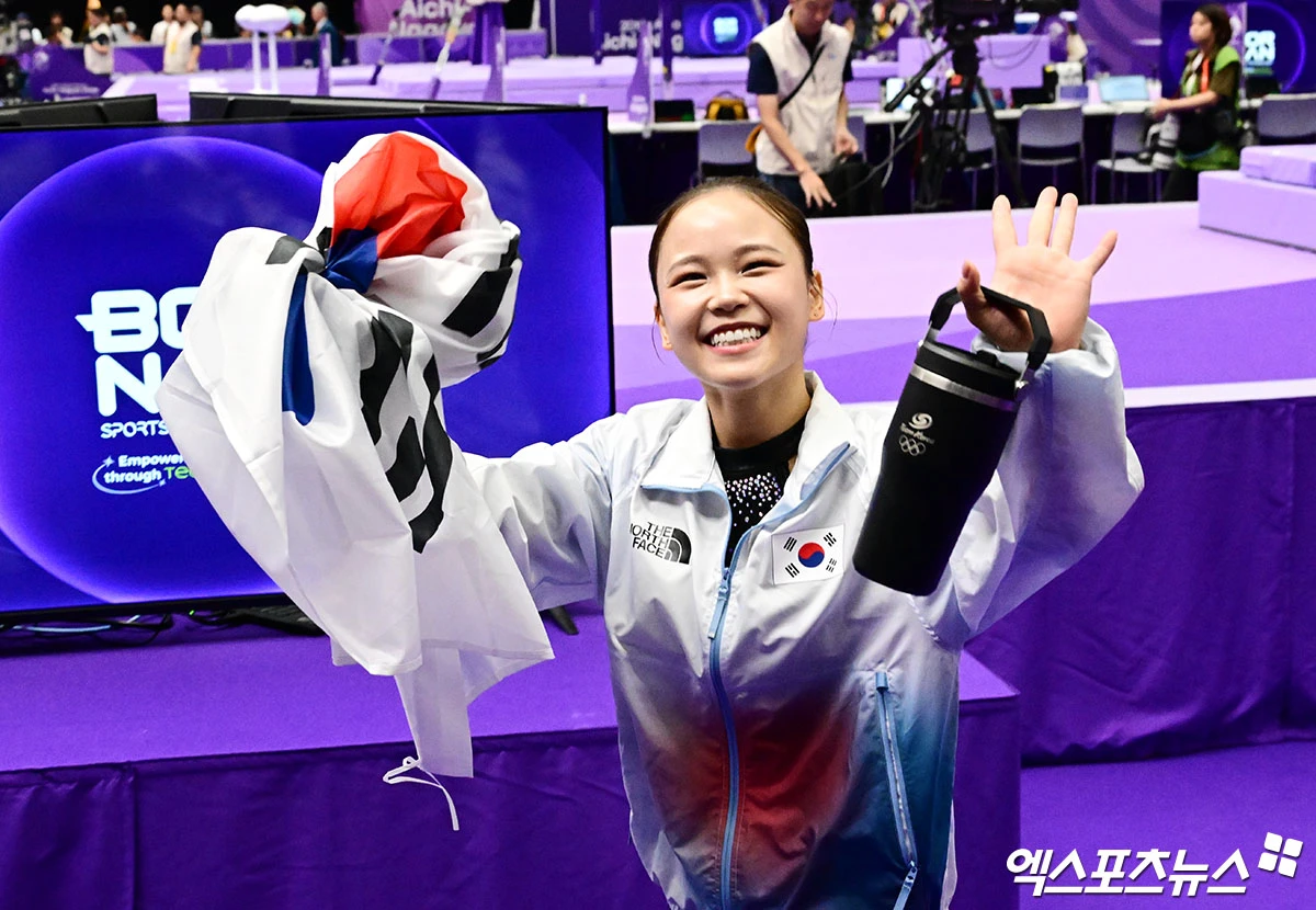한국 여자 기계체조의 간판 여서정이 24일 일본 아이치현 나고야시 종합체육관에서 열린 2026 아이치·나고야 아시안게임 기계체조 여자 도마 결승에서 1, 2차 시기 평균 14.483점을 기록, 전체 8명의 출전 선수 중 1위에 오르며 개인 통산 두 번째 아시안게임 금메달을 손에 넣었다. 사진 박지영 기자
