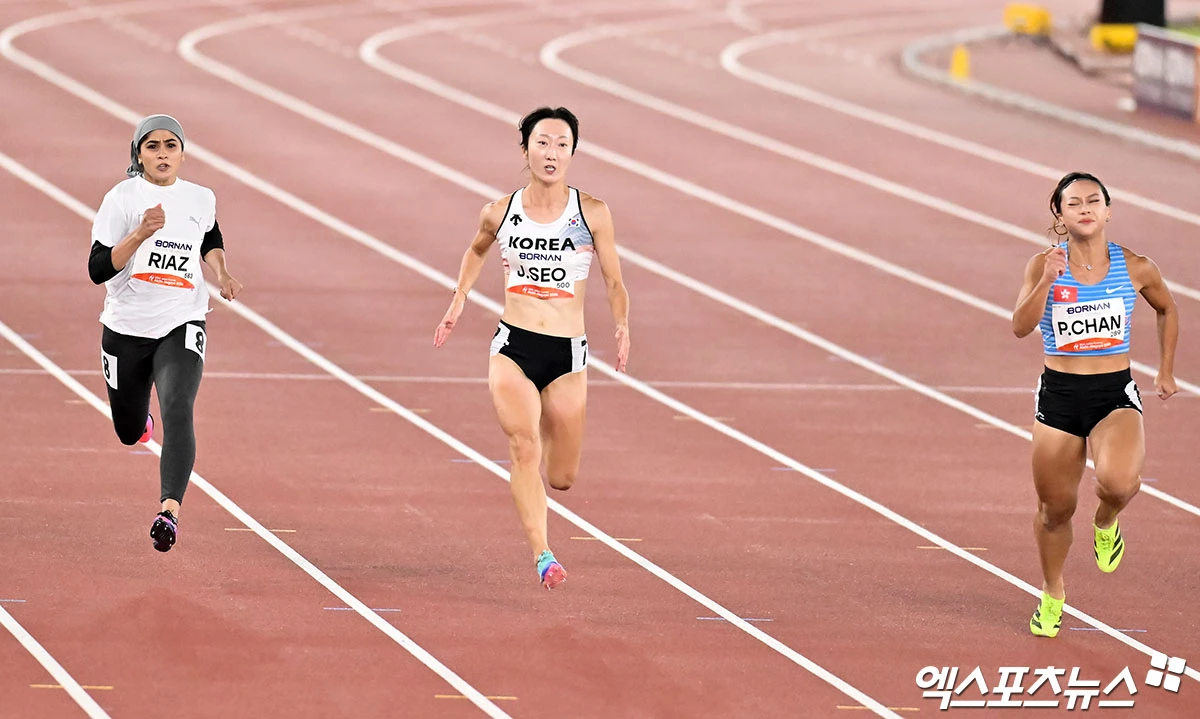 한국 여자 육상 단거리를 대표하는 서지현(진천군청)과 김주하(시흥시청)가 모두 2026 아이치∙나고야 하계아시안게임 여자 100m 준결선에 진출했다. 서지현과 김주하가 24일 일본 나고야시에 있는 미즈호 공원 육상 경기장에서 열린 육상 여자 100m 예선을 모두 통과했다. 나고야, 김한준 기자