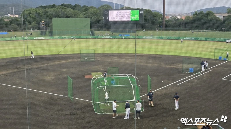 류지현 감독이 이끄는 대한민국 야구 국가대표팀이 25일 일본 아이치현 도요하시 시민구장에서 일본과 2026 아이치·나고야 아시안게임 슈퍼 라운드 1차전을 치른다. 사진 김지수 기자