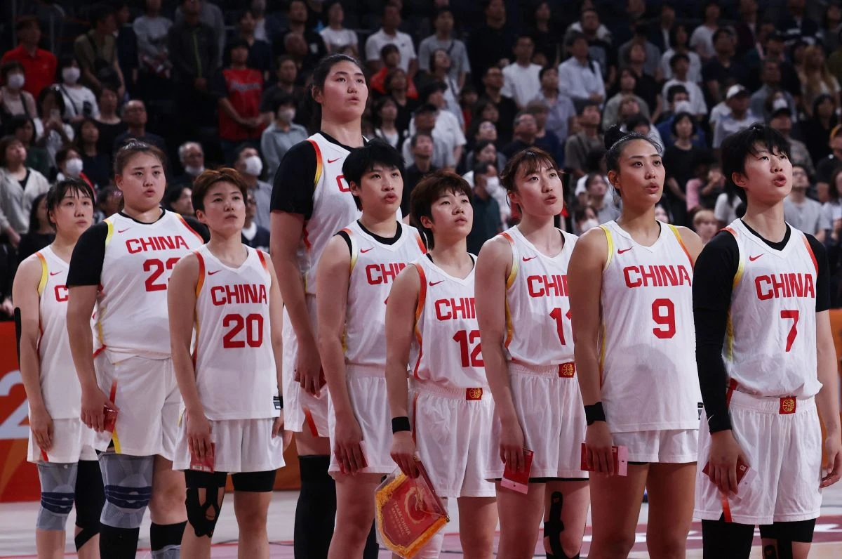 박수호 감독이 이끄는 대한민국 여자농구 대표팀은 25일(한국시간) 일본 나고야 아이치 인터내셔널 아레나에서 열린 2026 아이치·나고야 하계아시안게임 여자농구 준결승에서 중국을 85-80으로 제압했다. 이날 승리로 한국 여자농구는 7년 만에 중국을 꺾으며 결승에 올라가 2014 인천 대회 이후 12년 만의 아시안게임 정상 복귀를 눈앞에 뒀다. 연합뉴스