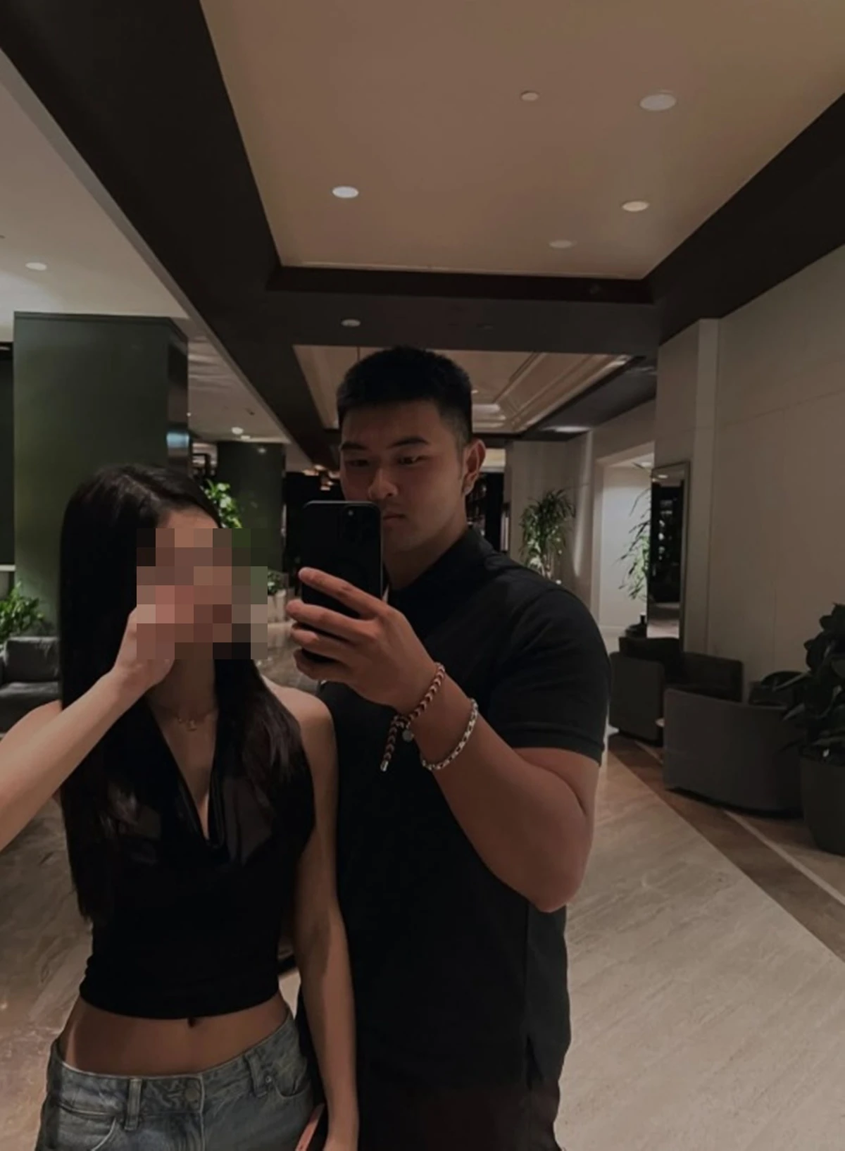 전 야구선수 추신수 장남 추무빈, 소셜미디어 통해 여자친구 공개