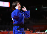 '독립운동가 후손' 허미미, 일본서 애국가 울려 퍼지게 만들었다!…57kg 金 쾌거 [나고야 현장] 