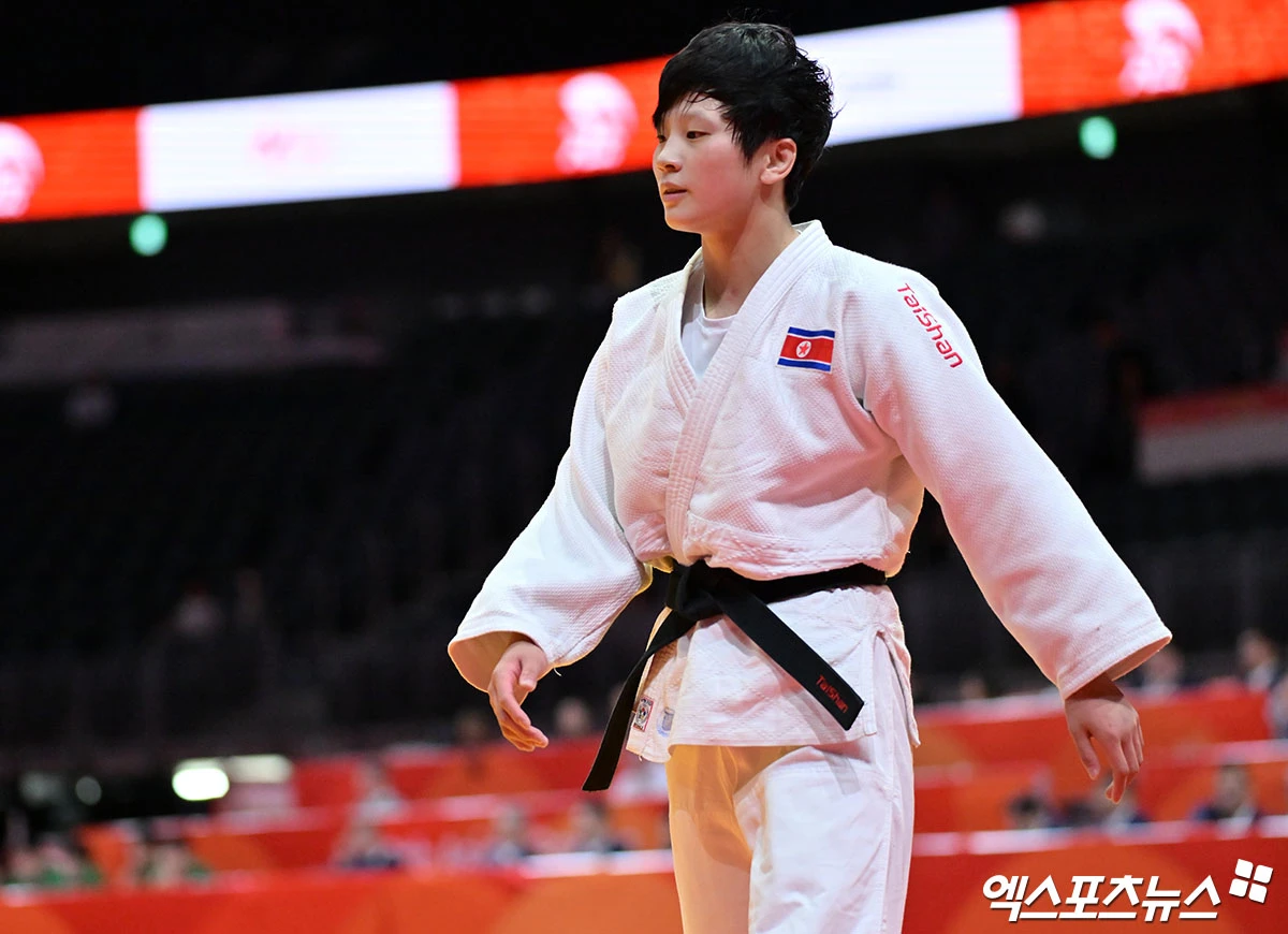 2026 아이치·나고야 아시안게임 유도 여자 57kg급 동메달을 따낸 북한 여자 유도 국가대표 김현아. 사진 김한준 기자
