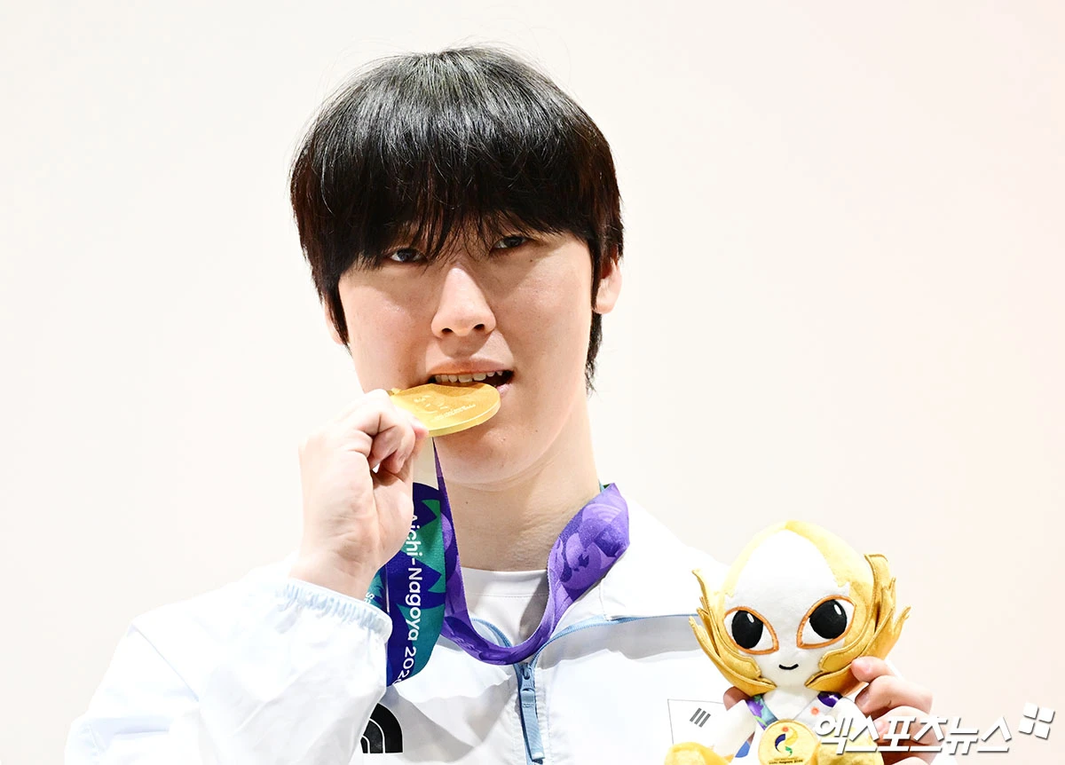 2026 아이치·나고야 아시안게임 리그 오브 레전드 국가대표 '제가' 김건우가 2일 일본 아이치현 도코다메의 아이치 스카이 엑스포에서 열린 대회 결승에서 대만을 꺾고 금메달을 차지했다. 사진 박지영 기자