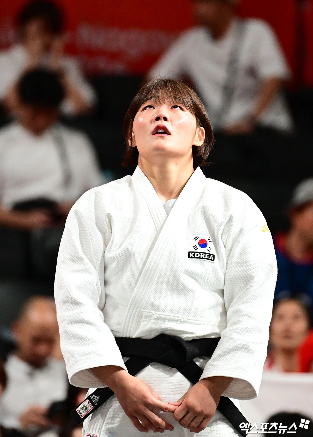 2일 나고야 아이치 인터내셔널 아레나에서 열린 '2026 아이치·나고야 아시안게임' 유도 여자 -78kg급 시상식에 참석한 대한민국 김민주가 은메달 시상에 앞서 아쉬워하고 있다. 일본 나고야, 박지영 기자