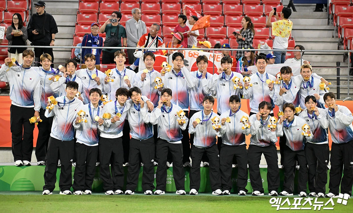 이민성 감독이 이끄는 한국 U-23(23세 이하) 축구대표팀이 지난 3일 일본 아이치현 도요타 스타디움에서 열린 2026 아이치·나고야 아시안게임 남자 축구 결승전에서 일본을 1-0으로 꺾고 금메달을 차지했다. 사진 김한준 기자