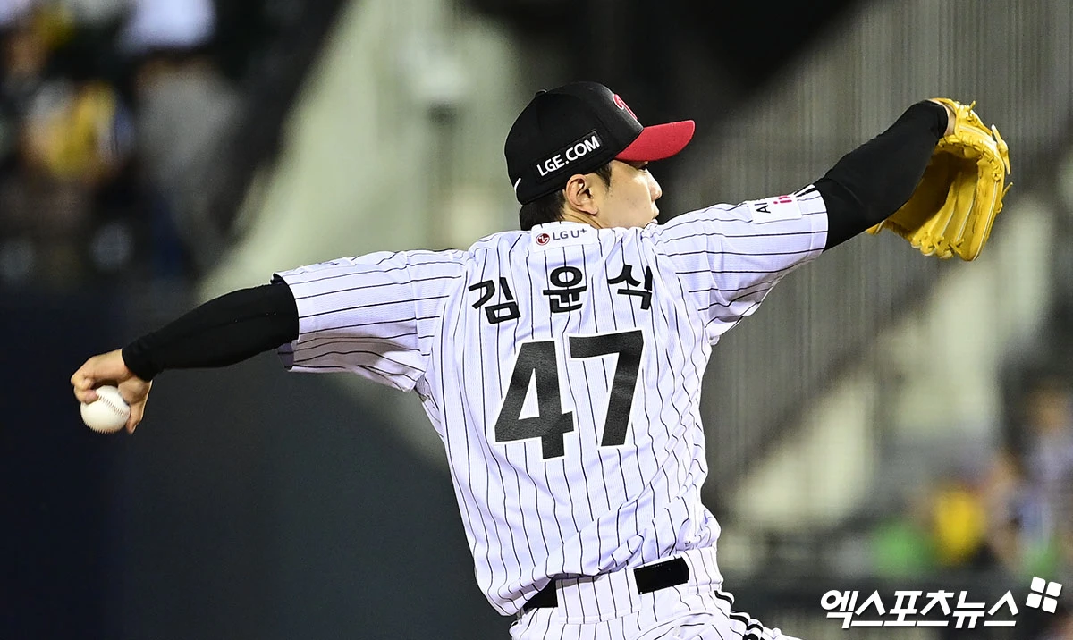 KIA 타이거즈는 4일 서울 잠실야구장에서 열린 LG 트윈스와의 2026 신한 SOL KBO리그 팀 간 14차전에서 6-5로 승리했다. 불과 며칠 전까지만 해도 KT와의 3연전을 모두 내주며 주춤했던 KIA는 이틀 연속 LG를 제압하며 위닝시리즈를 확보했다. 이날 승리로 KIA는 시즌 74승61패2무(승률 0.548)를 기록해 LG를 끌어내리고 3위 자리를 차지했다. 반면 충격의 7연패에 빠진 LG는 75승62패1무(승률 0.547)가 됐다. 엑스포츠뉴스DB