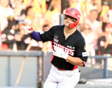 '이게 김도영이다!' 9회 2사 역전 스리런 대폭발…KIA, LG 6-4 역전승→3연전 싹쓸이+3위 수성 [잠실:스코어]