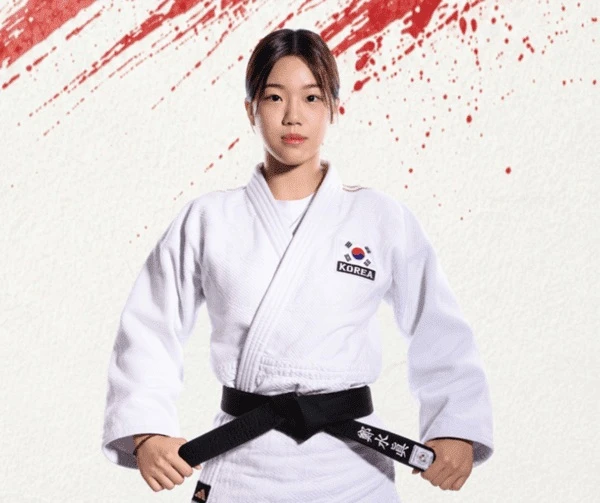 2026 아이치·나고야 아시안게임에서 경기 당일 계체에 실패해 경기에 나서지도 못하고 실격패한 유도 48kg급 정수진 사건에 대해 대한체육회 선수위원회가 철저한 진상 규명과 책임자에 대한 합당한 조치를 요구했다. 대한체육회 선수위원회는 6일 '2026 아이치·나고야 아시안게임 유도 정수진 선수 계체 탈락 관련 철저한 진상 규명을 촉구한다'는 제목의 성명서를 발표했다. 정수진은 지난달 30일 예정됐던 여자 48kg급 알리야 무미노바(타지키스탄)와의 16강전에 출전하지 못했다. 전날 공식 계체는 정상적으로 통과했지만 경기 당일 진행된 무작위 계체에서 허용 체중을 100g 초과했기 때문이다. SNS