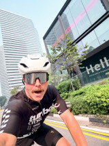 들개에 쫓겼다 코브라+비단뱀에 참변 당할 뻔!…F1 스타, 비행기 대신 자전거로 동남아 419kim 이동→정글서 밤에 소음 최악이었다