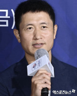 이영표, 김민재를 말하다…"'개인이 빛나려 한다' 코멘트, 되게 메시지 있어"→"결과에 따라 평가가 달라질 것"