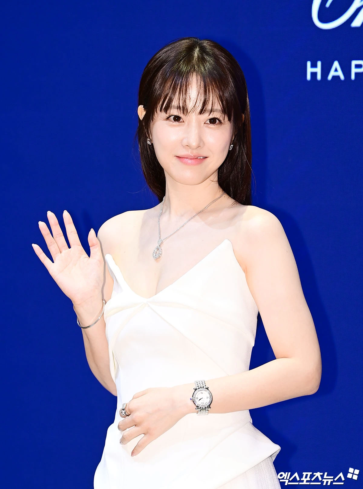은근히 과감한 드레스