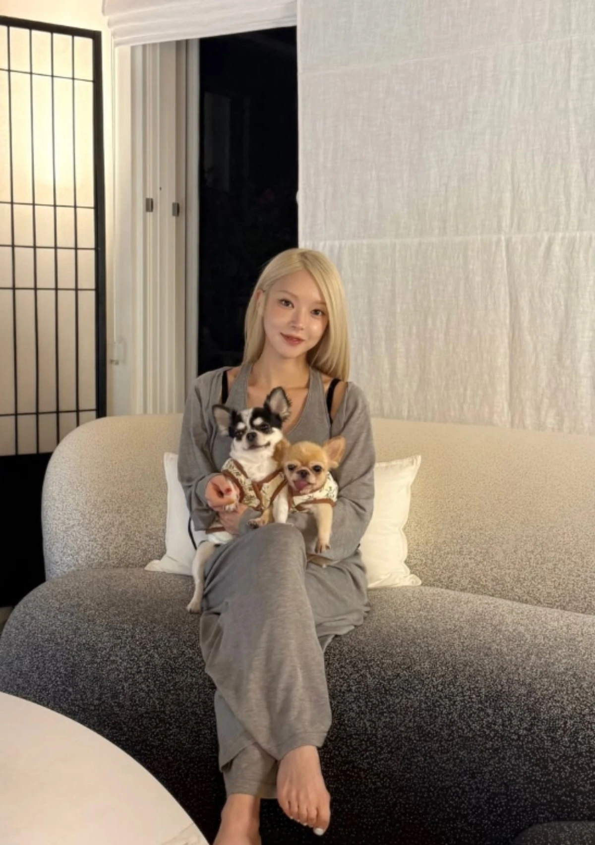 초아 SNS.