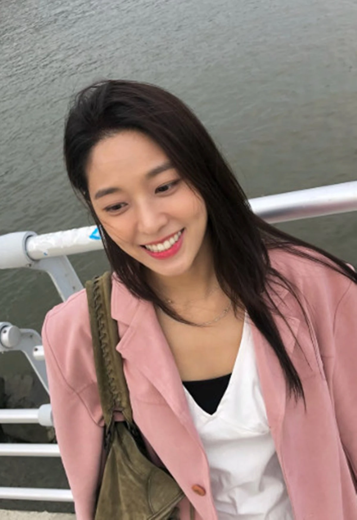김설현 SNS