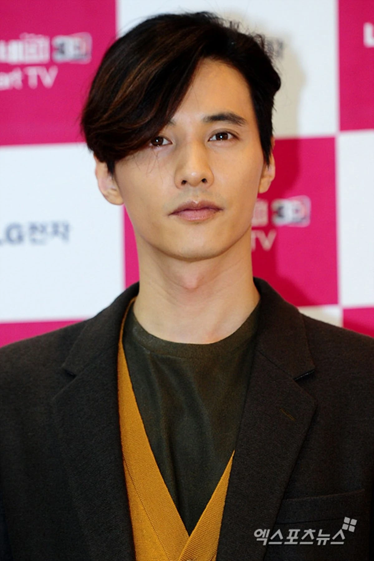 イベント会場で撮影された俳優ウォンビンの写真