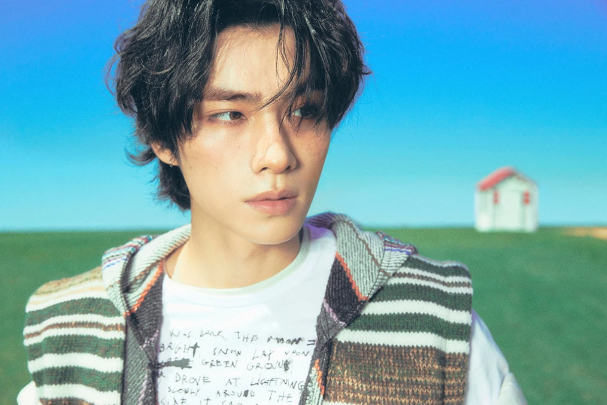 WayV 샤오쥔, 첫 솔로 앨범 ‘Hey, Somebody’로 데뷔…“여러분의 슈퍼 히어로가 될 것”