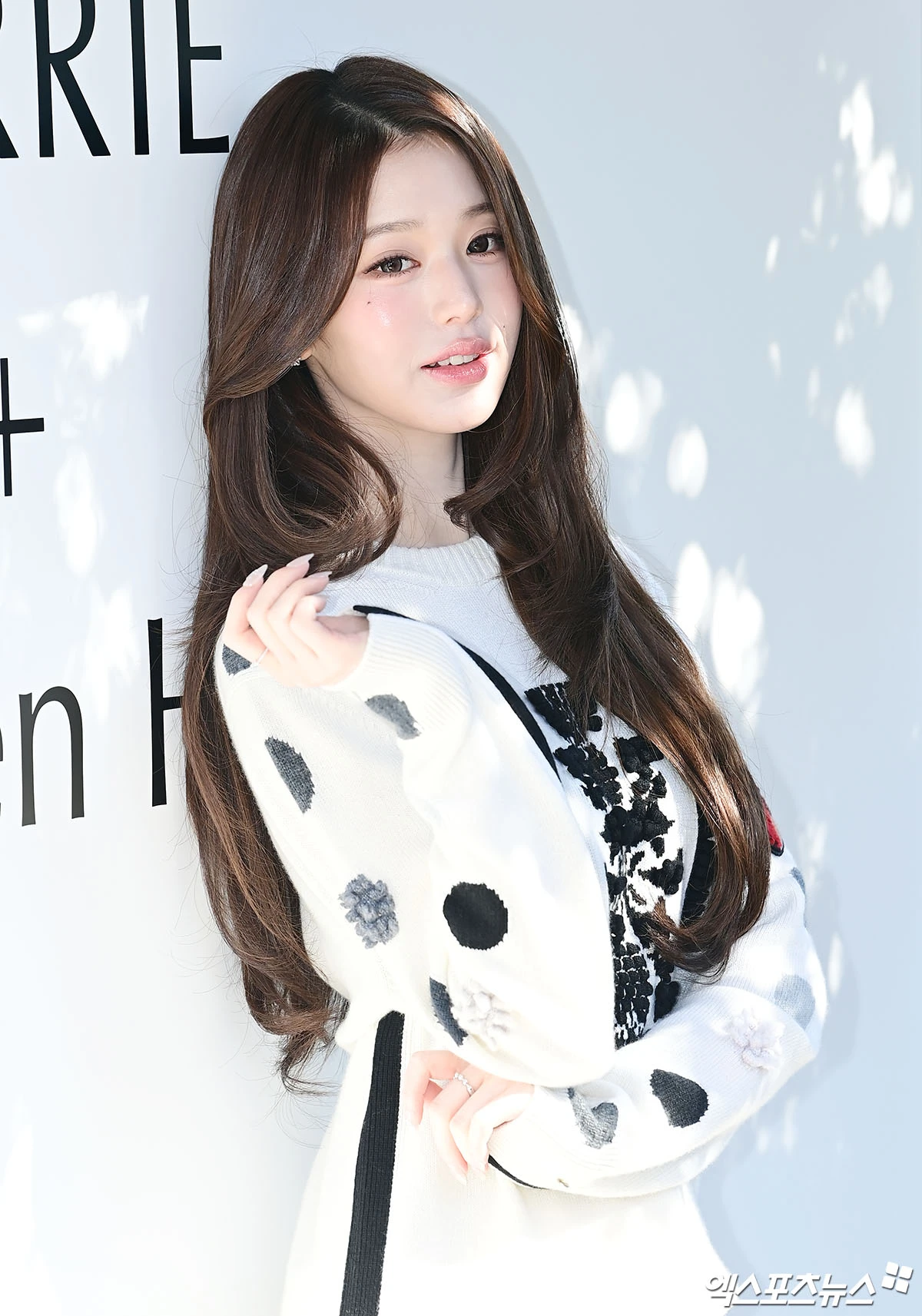 현실감 없는 미모
