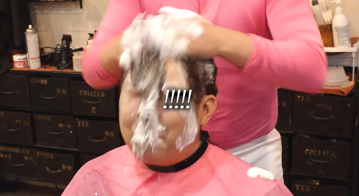 풍자, 일본 샴푸숍에서 얼굴 거품으로 뒤덮여 당황