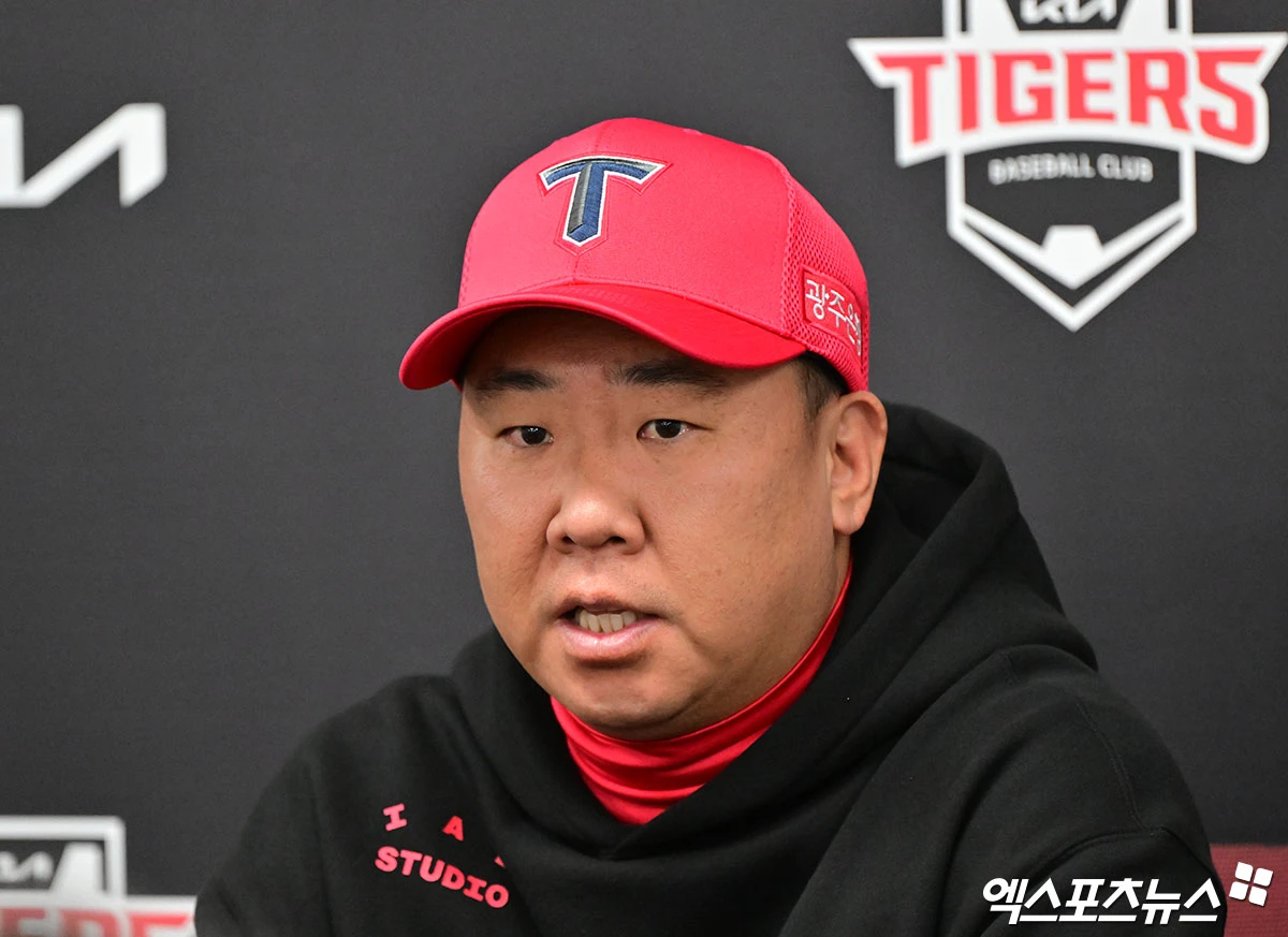이범호 KIA 타이거즈 감독이 29일 광주 기아챔피언스필드에서 열리는 삼성과의 2026 신한 SOL KBO 포스트시즌 플레이오프(5전 3선승제, KIA 1승1패) 3차전에 앞서 승부처에 좌완 이의리를 중용하겠다는 뜻을 재차 밝혔다. 사진 김한준 기자