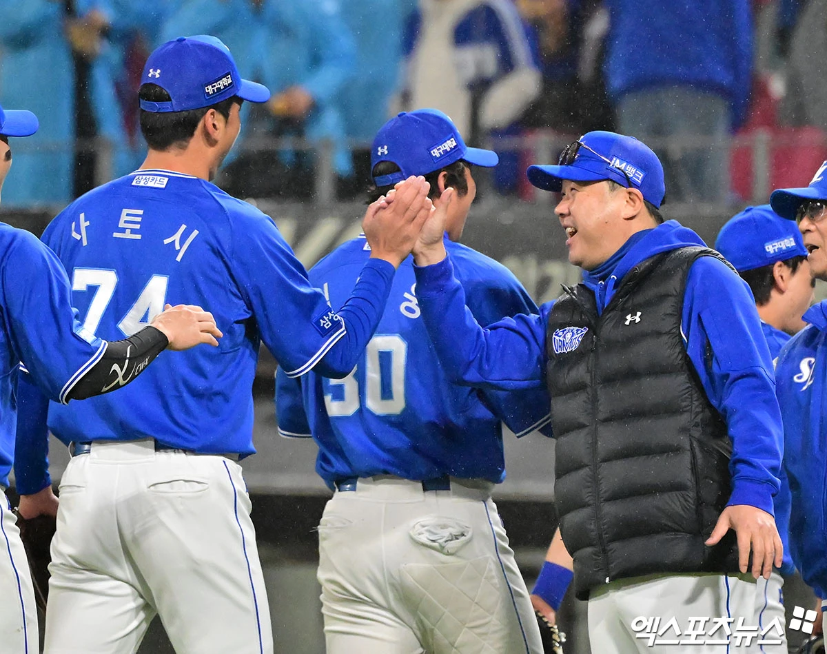 삼성 라이온즈 일본인 우완 미야모리 사토시가 29일 광주 기아챔피언스필드에서 열린 2026 신한 SOL KBO 포스트시즌 플레이오프(5전 3선승제, 삼성 1승1패) 3차전에서 세이브를 기록했다. 사진 김한준 기자